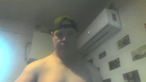Snapshot of kiwiguy19773 chatting on June 2026 03:53:02 AM kiwiguy19773 online show from June 2026 03:53:02 AM