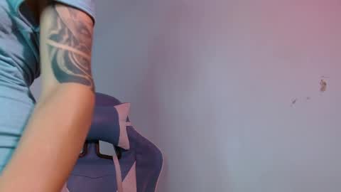 kiyu online show from December 2024 10:01:02 PM