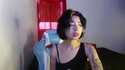 kiyu online show from October 2025 05:57:01 PM