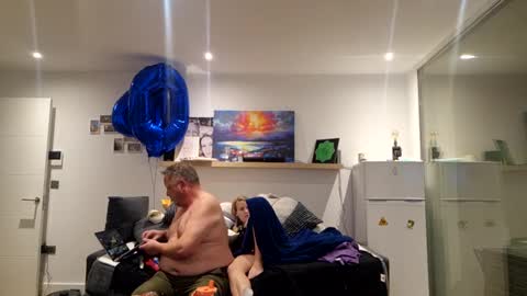 kjgib989 online show from March 2025 05:09:01 AM