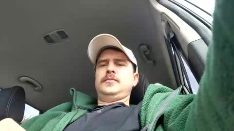 Kiki and Victor online show from April 2026 04:00:02 PM