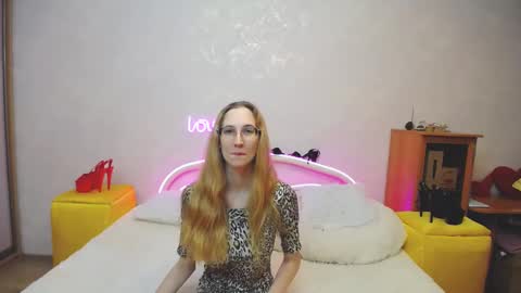 Klary online show from March 2025 09:29:01 AM