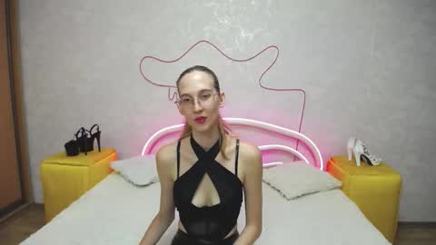 Klary online show from September 2025 05:44:02 AM