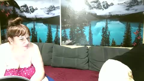 Kleosnow online show from March 2026 08:35:02 PM