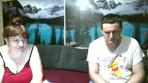 Kleosnow online show from April 2026 07:44:01 PM