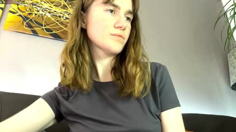 Kleya online show from November 2025 07:01:02 PM