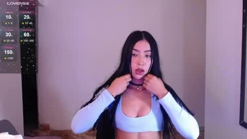 Snapshot of kloe_atlanta chatting on February 2025 11:42:01 PM KLOE online show from February 2025 11:42:01 PM