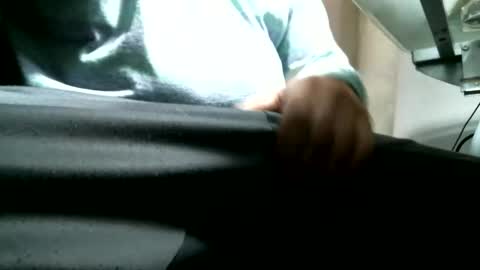 Snapshot of knickfranco chatting on March 2026 08:03:02 AM knickfranco online show from March 2026 08:03:02 AM