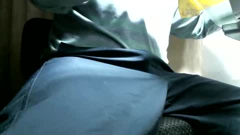 Snapshot of knickfranco chatting on April 2026 04:35:01 AM knickfranco online show from April 2026 04:35:01 AM