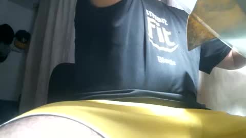 Snapshot of knickfranco chatting on April 2026 05:02:02 AM knickfranco online show from April 2026 05:02:02 AM