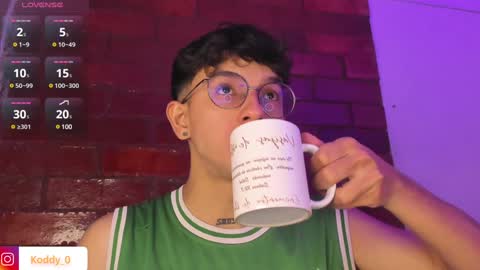 Snapshot of koddy_0 chatting on December 2024 02:32:01 AM Koddy Independent model online show from December 2024 02:32:01 AM