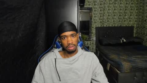 Snapshot of kofi_exotic_ chatting on December 2025 03:03:01 AM kofi online show from December 2025 03:03:01 AM