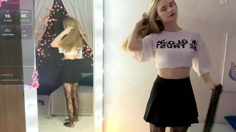 Lilu online show from April 2026 08:36:01 PM