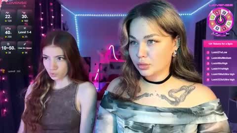 Mia online show from November 2025 10:43:02 PM