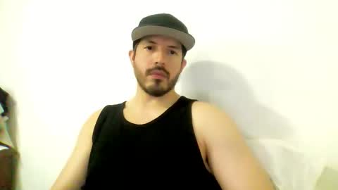 Snapshot of kolombianox chatting on October 2025 05:52:01 AM kolombianox online show from October 2025 05:52:01 AM