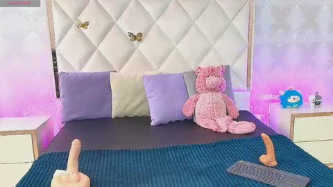 kolyn_tay online show from April 2026 07:07:01 PM