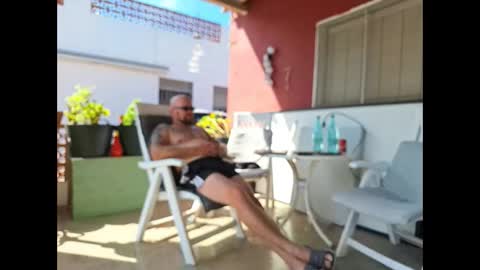 Snapshot of kombadx chatting on October 2025 11:19:01 AM RENT ME i am your Slave online show from October 2025 11:19:01 AM