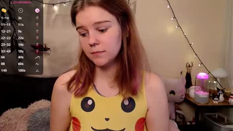 Snapshot of komorebbi chatting on January 2025 08:52:02 PM Marta online show from January 2025 08:52:02 PM