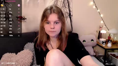 Snapshot of komorebbi chatting on January 2025 10:23:01 PM Marta online show from January 2025 10:23:01 PM