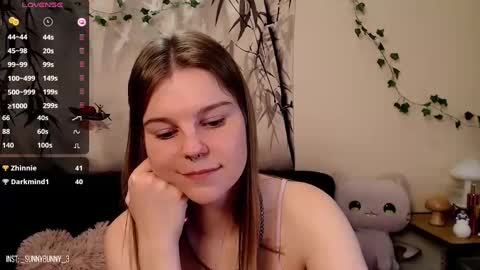 Snapshot of komorebbi chatting on March 2025 11:47:02 PM Marta online show from March 2025 11:47:02 PM