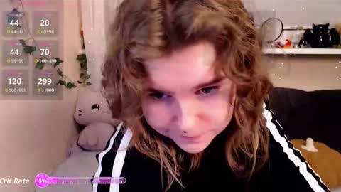 Snapshot of komorebbi chatting on November 2025 06:52:01 PM Marta online show from November 2025 06:52:01 PM