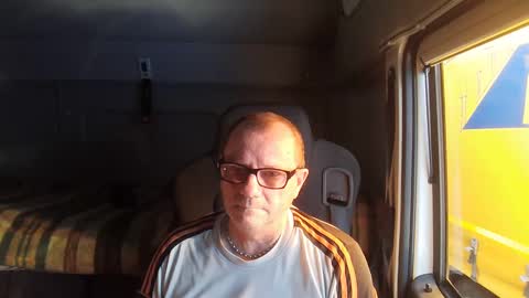 Snapshot of komputer123456789 chatting on December 2024 01:36:02 PM Bogdan online show from December 2024 01:36:02 PM