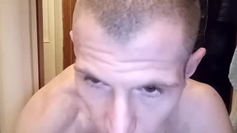 Snapshot of konrado789 chatting on March 2025 02:32:02 PM konrado789 online show from March 2025 02:32:02 PM