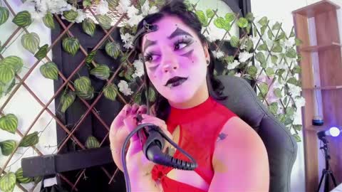 Kora Red online show from April 2026 03:35:01 PM