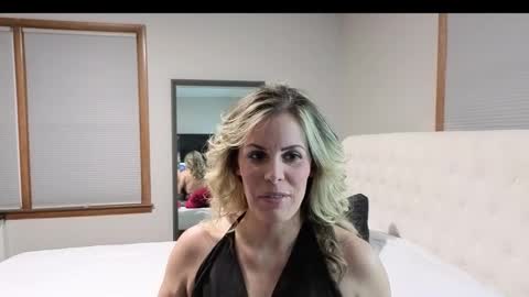 Snapshot of koralynn777 chatting on December 2025 03:25:01 AM KoraLynn777 online show from December 2025 03:25:01 AM