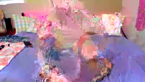 Snapshot of koramarina chatting on November 2025 05:28:02 PM KORA MARiNA online show from November 2025 05:28:02 PM