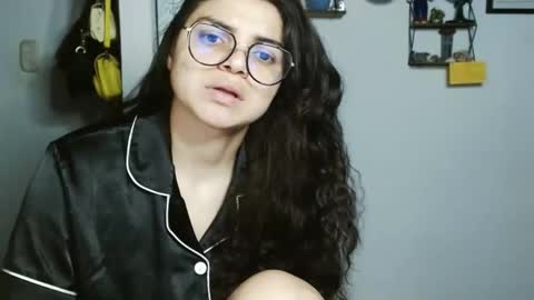 Snapshot of koranikky08 chatting on January 2025 03:05:02 AM Karoll online show from January 2025 03:05:02 AM
