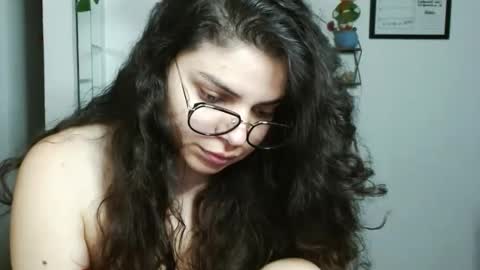 Snapshot of koranikky08 chatting on September 2025 12:12:01 AM Karoll online show from September 2025 12:12:01 AM