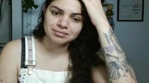 Snapshot of koranikky08 chatting on October 2025 12:21:02 AM Karoll online show from October 2025 12:21:02 AM