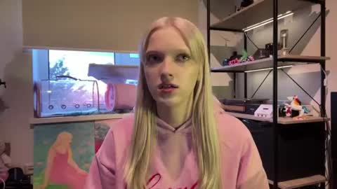 Snapshot of kortneyhiedeman chatting on June 2026 07:27:02 PM Ariela online show from June 2026 07:27:02 PM
