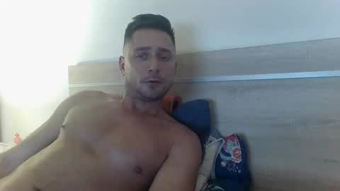 kosowskijakub online show from November 2025 04:56:01 PM
