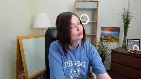 Snapshot of kotysexykitty chatting on December 2025 07:53:02 PM Ariel online show from December 2025 07:53:02 PM