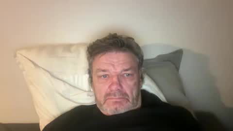 kovapoika online show from October 2025 06:53:01 PM