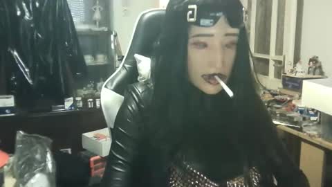 LatexPeti online show from April 2026 11:25:01 AM