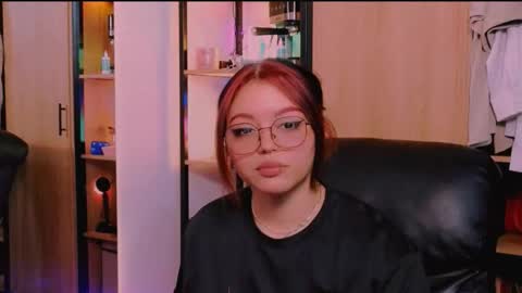 Khloe online show from March 2026 08:04:01 PM