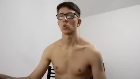 Snapshot of kpo10 chatting on January 2025 02:57:01 AM Facu online show from January 2025 02:57:01 AM