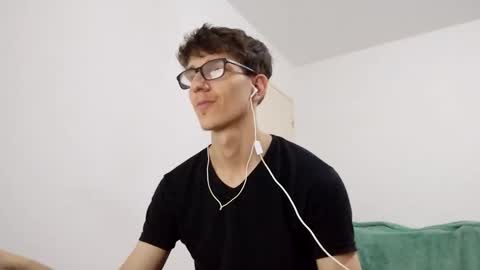 Snapshot of kpo10 chatting on March 2025 12:09:02 PM Facu online show from March 2025 12:09:02 PM