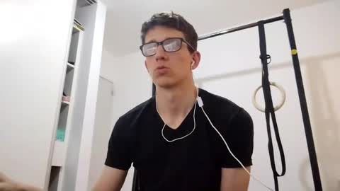 Snapshot of kpo10 chatting on October 2025 11:20:02 AM Facu online show from October 2025 11:20:02 AM