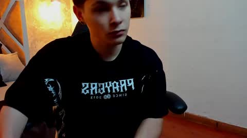 Snapshot of kraven_lust chatting on June 2026 03:13:02 AM Kraven online show from June 2026 03:13:02 AM