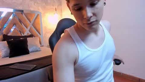 Snapshot of kraven_lust chatting on June 2026 02:59:01 AM Kraven online show from June 2026 02:59:01 AM