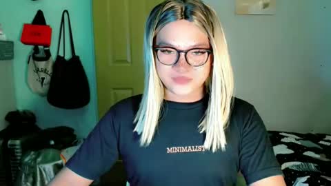 krezikeed online show from April 2026 08:29:02 AM