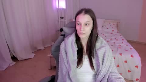 krisdoeil online show from February 2026 02:20:02 AM