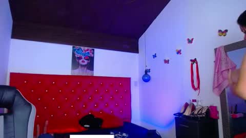 kriss_sweetboobs online show from November 2025 12:05:02 PM