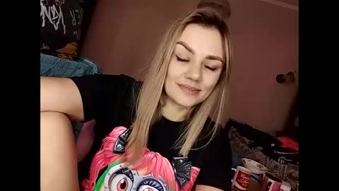 Snapshot of krisssexi chatting on February 2025 08:38:01 AM KrissSexi online show from February 2025 08:38:01 AM