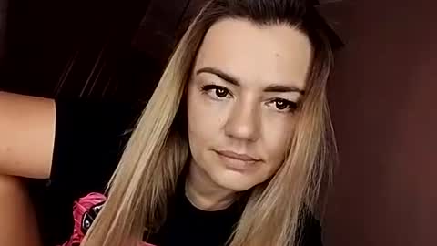 Snapshot of krisssexi chatting on September 2025 08:14:01 AM KrissSexi online show from September 2025 08:14:01 AM