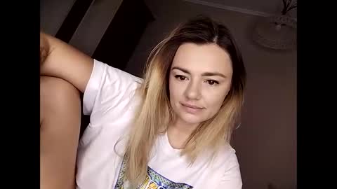 Snapshot of krisssexi chatting on October 2025 05:30:01 AM KrissSexi online show from October 2025 05:30:01 AM